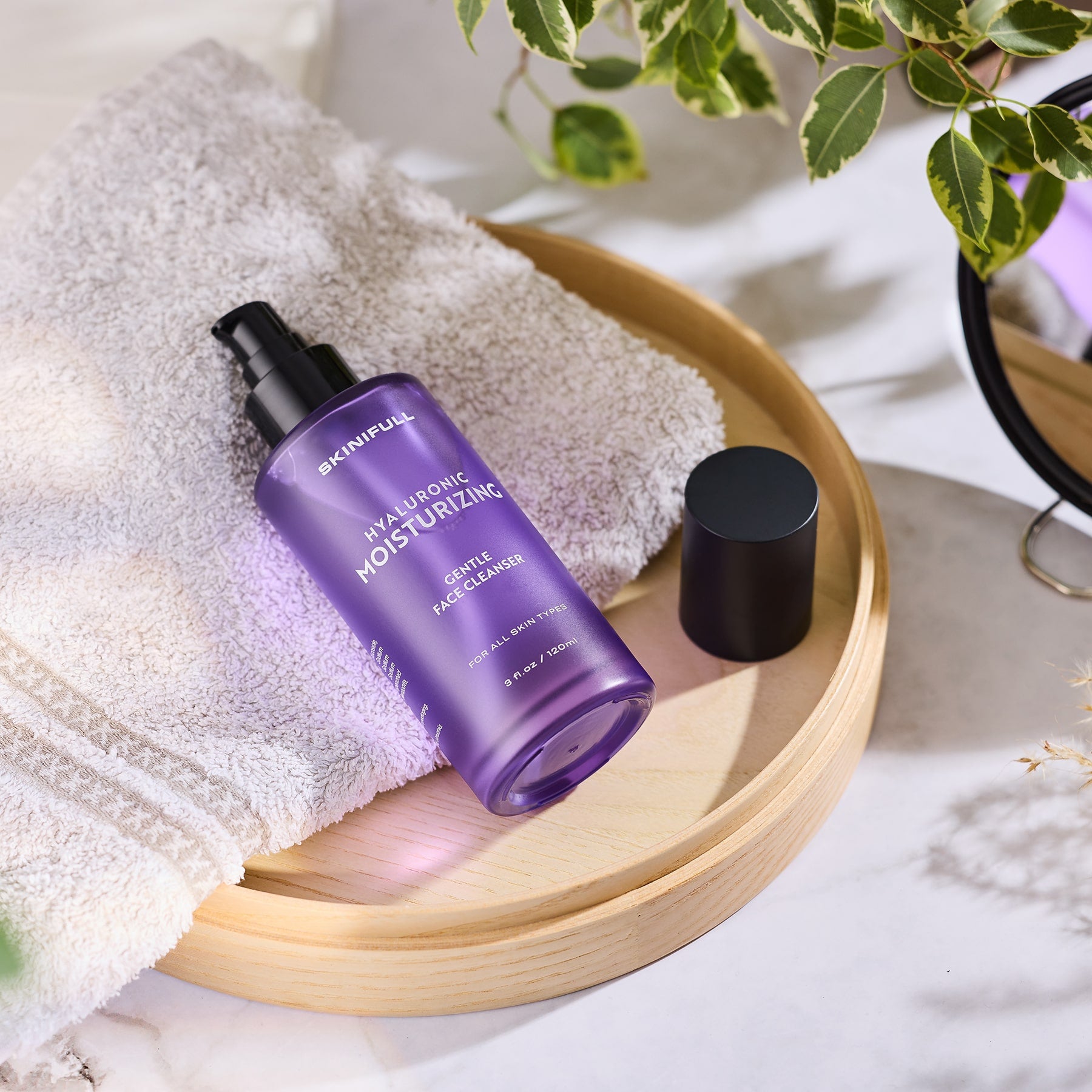 Hyaluronic Moisturizing Gentle Face Cleanser